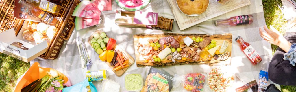 What to Pack in Your Summer Picnic