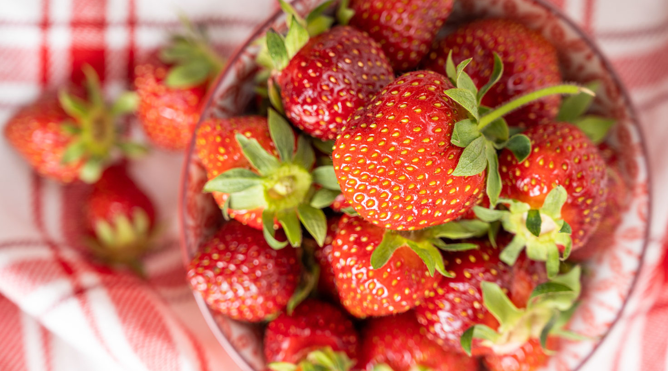 fresh strawberries for snacks