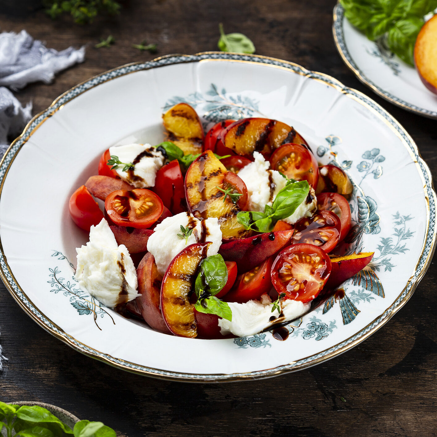 Grilled peach salad with mozzarella and tomatoes