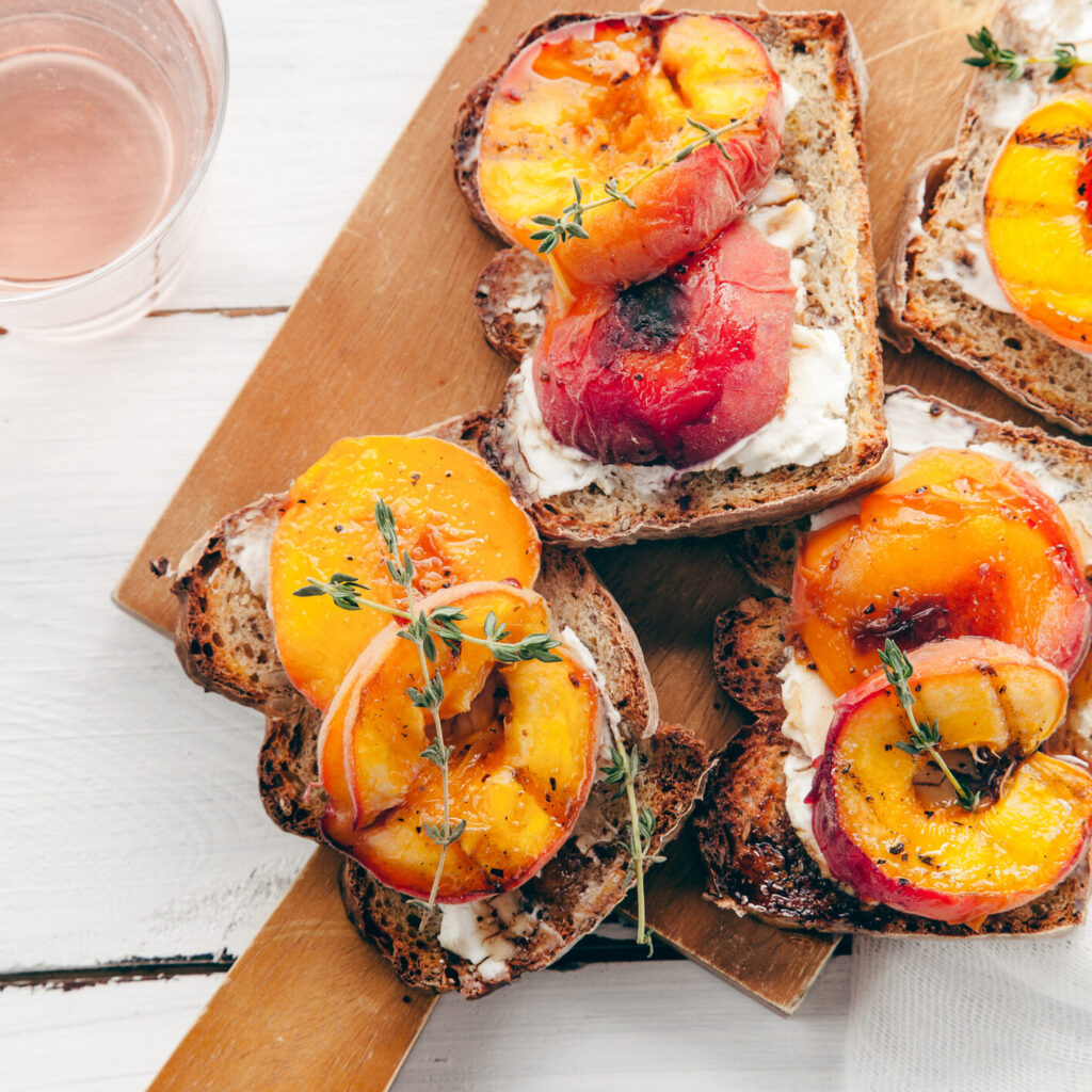 Toast and Cream Cheese with Thyme & Peaches.
