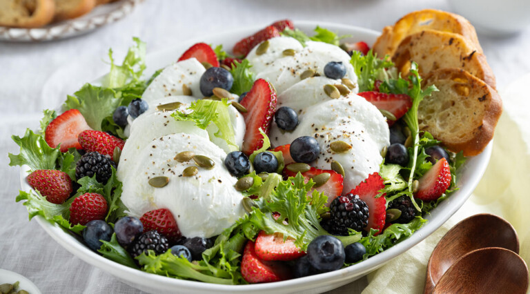 This beautiful and colourful Berries, Greens and Buffalo Mozzarella Salad is a breeze to make and it tastes fresh and delicious.