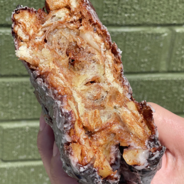 Harry and Heels apple fritter